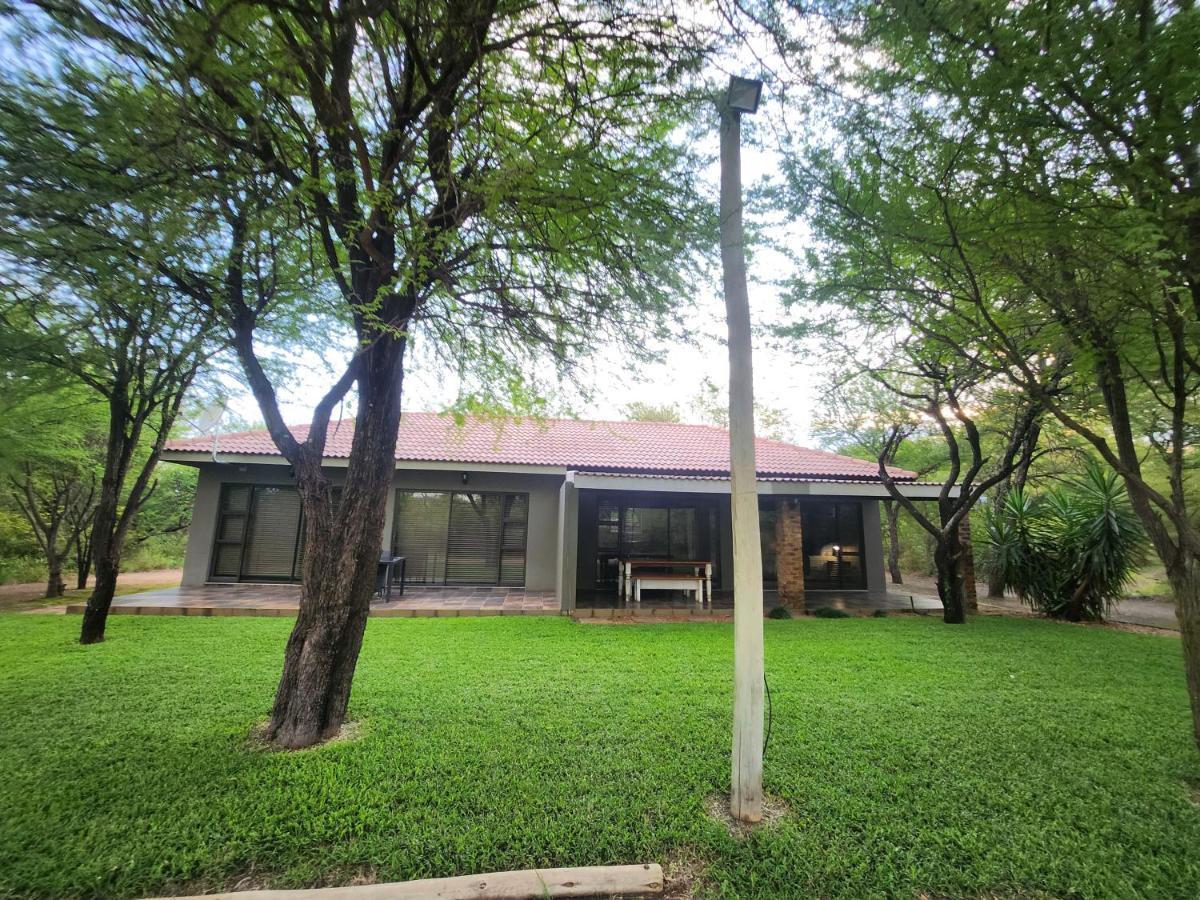 Rip Van Winkel Guest House Lephalale Exterior photo